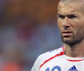 皇家马德里新星迪亚斯坚定留队，拒绝多队邀请，誓言为白衣军团荣耀而战