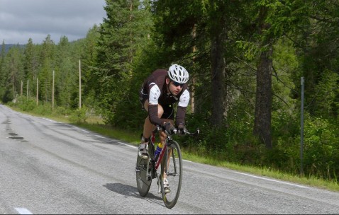 京津德比前韩佳奇归队，身形清瘦引关注，球迷期待其表现提振士气